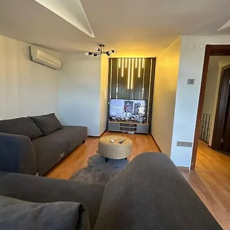 5+2 Flat With Bosphorus Seaview 이스탄불