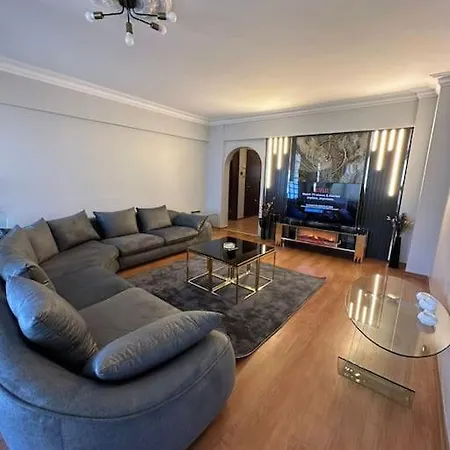 5+2 Flat With Bosphorus Seaview Appartamento *